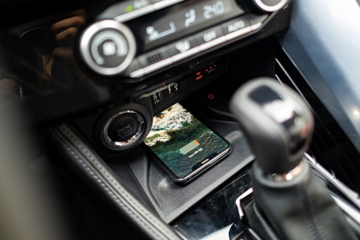 Toyota Yaris Cross sử dụng điều hòa tự động 2 vùng. Cả hai phiên bản đều có cửa gió cho hàng ghế sau. Toyota Yaris Cross sử dụng điều hòa tự động 2 vùng. Cả hai phiên bản đều có cửa gió cho hàng ghế sau.